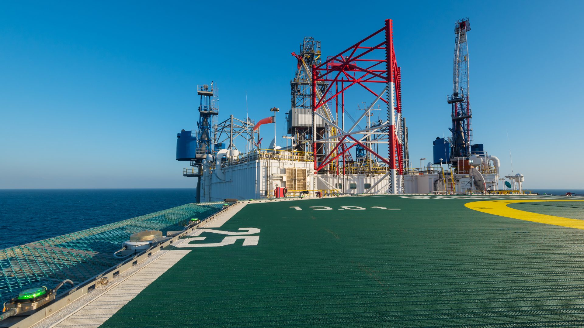Helideck on an offshore drilling rig